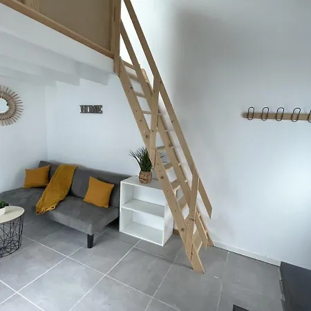 Independant Hyper Centre